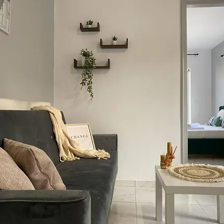 Stylish Apartment, Steps From The - El Greco No 10 Apartmán