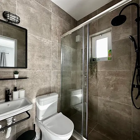 Appartement Stylish In Town, Walking Distance To The - No 10 *