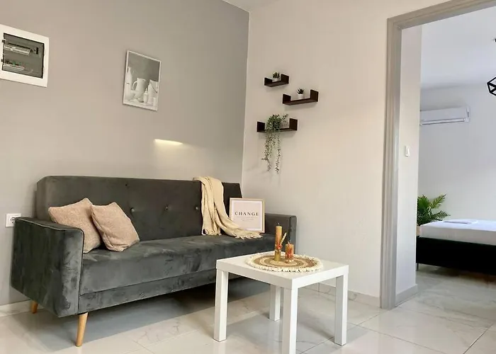 Stylish In Town, Walking Distance To The - No 10 Cós