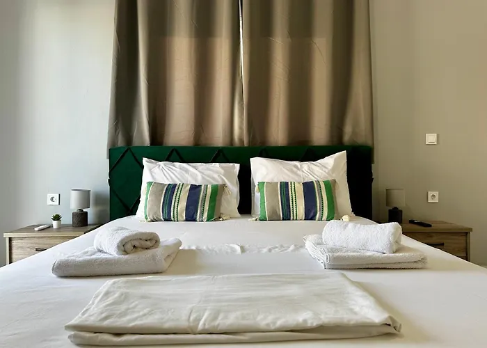 Apartamento Stylish In Town, Walking Distance To The - No 10